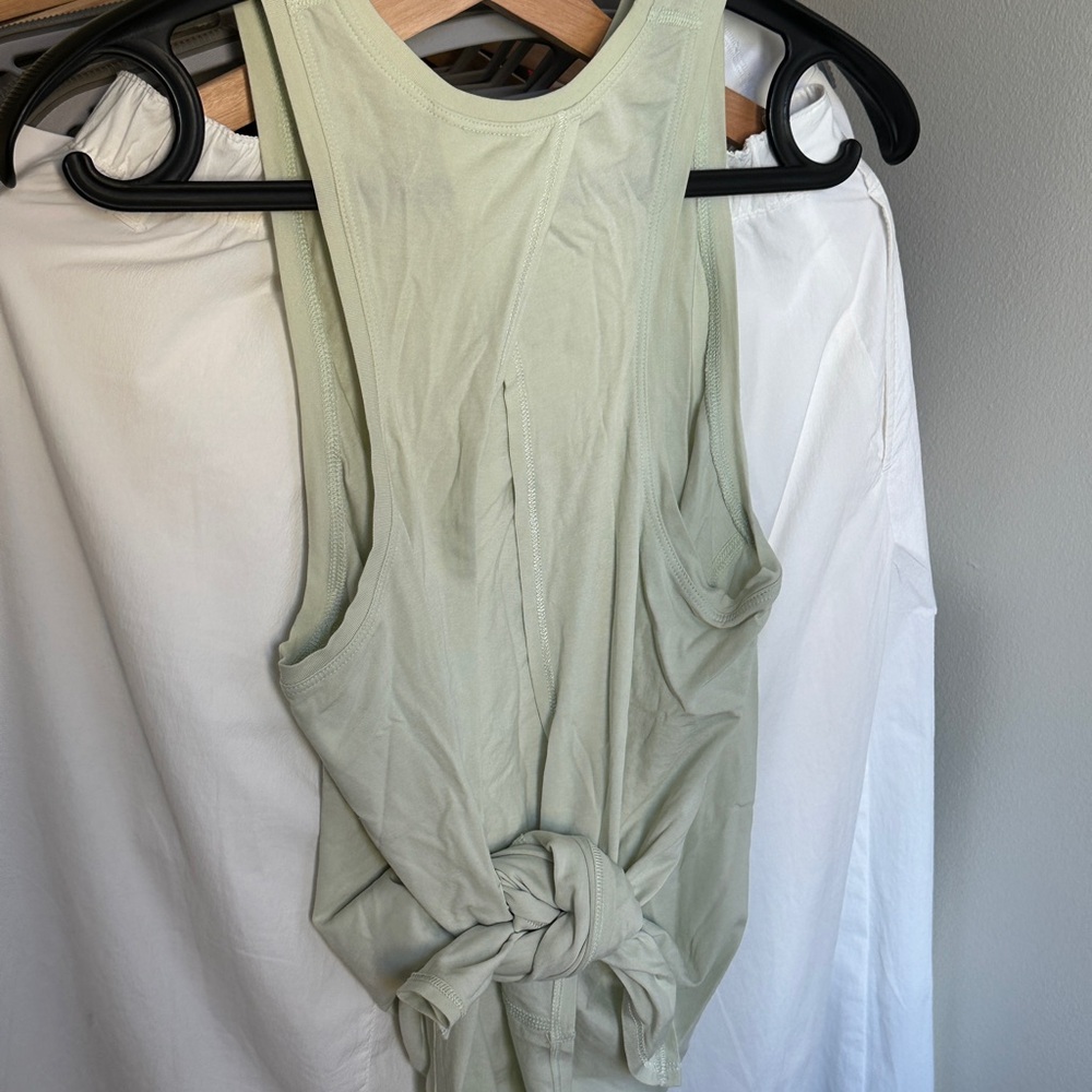 Lululemon Sleeveless Knotted Top - Light Green